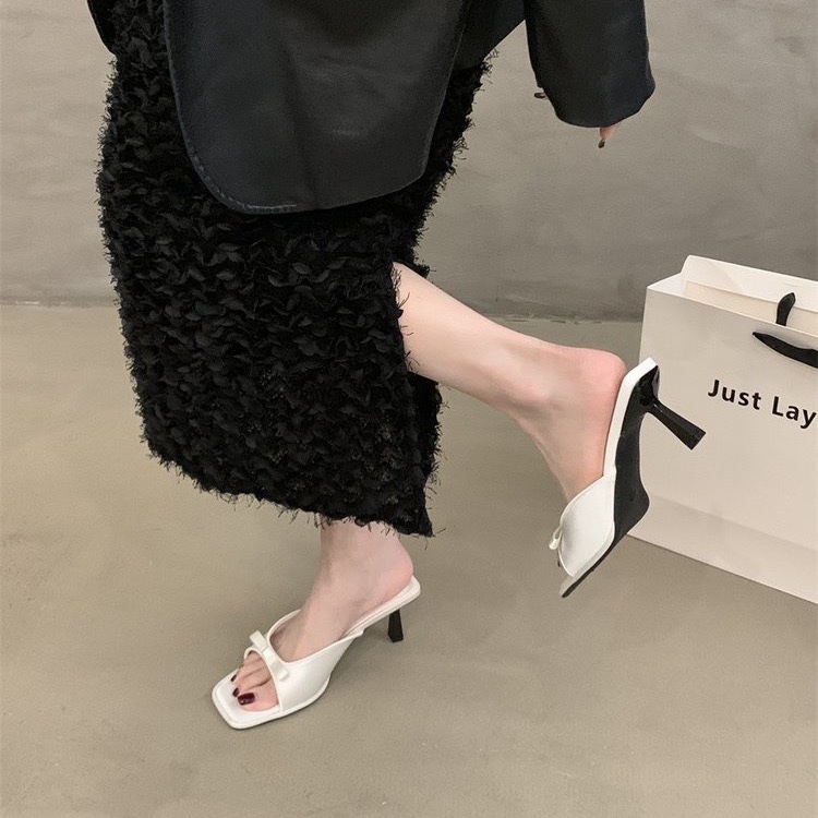 Eleganti ciabatte da donna con fiocco e punta quadrata estive_voghion.com