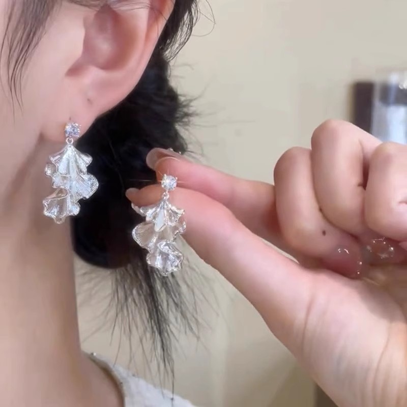 银色褶皱裙边耳坠时尚耳环女小众设计高级感轻奢耳饰无耳洞耳夹|undefined