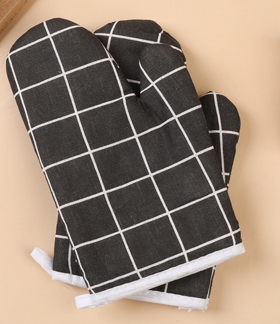 검은 격자 무늬*