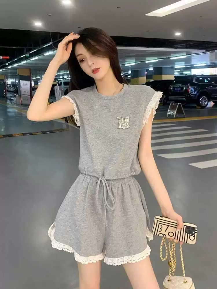 6535 кружевная сращивание, модные и уменьшающие возраст футболки с круглым вырезом для женщин, летний модный повседневный спортивный костюм с шортами