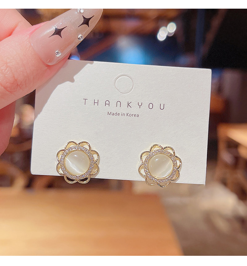 Simple Style Sun Copper Zircon Ear Studs 1 Pair