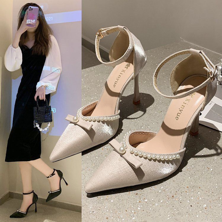 2025春夏新款尖头单鞋小香风高跟鞋女细跟百搭法式少女性感一字扣