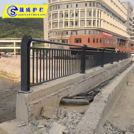 广州天桥两侧防护栏杆图片 工字钢焊接立柱防护栏 防落钢制护栏