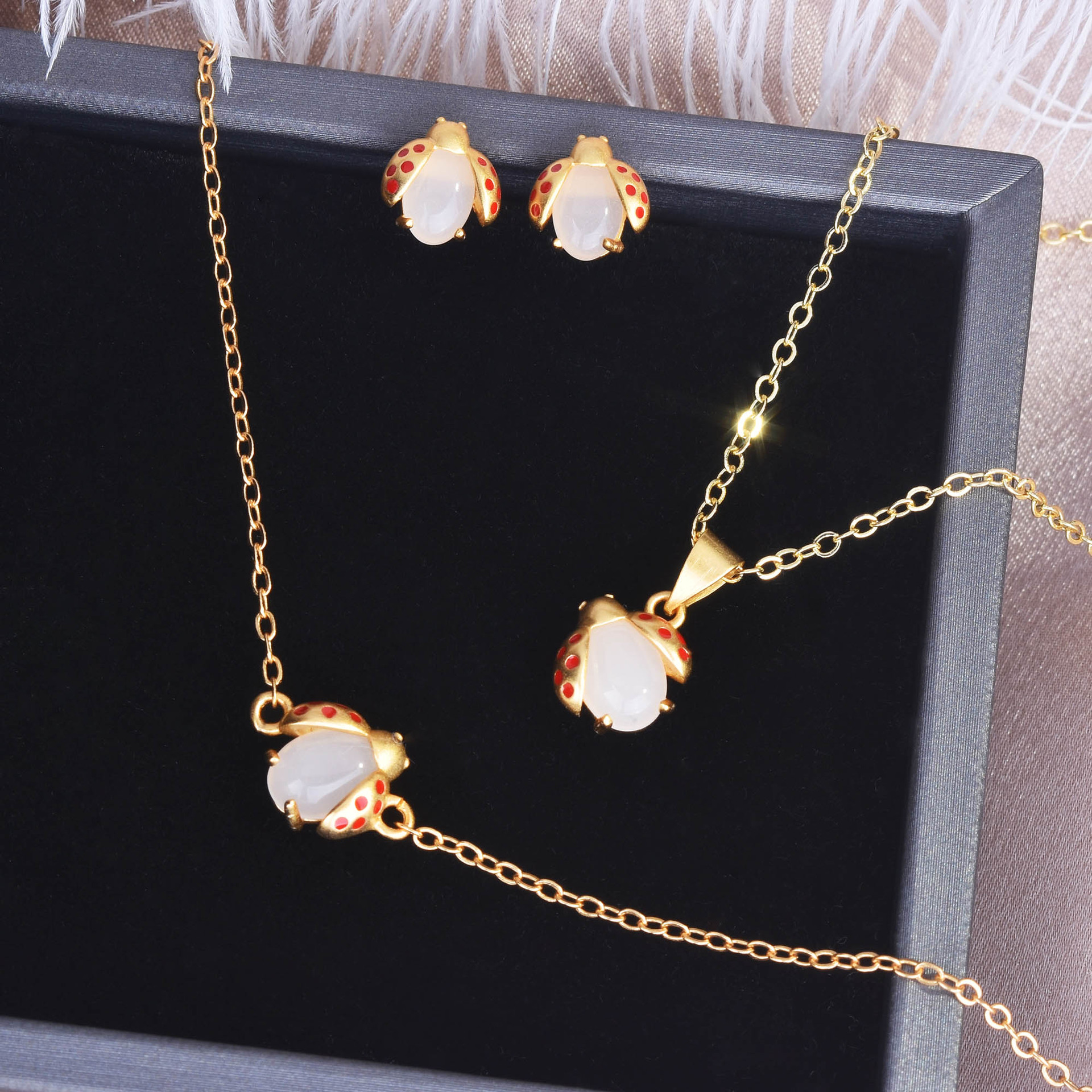 Cute ladybug necklace bracelet earrings sand gold plated Hetian jade necklace beetle pendant