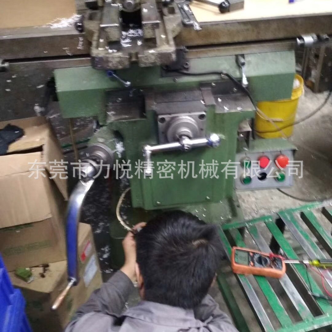 维修铣床，导轨铲刮，主轴维修，铣床大修，整机翻新