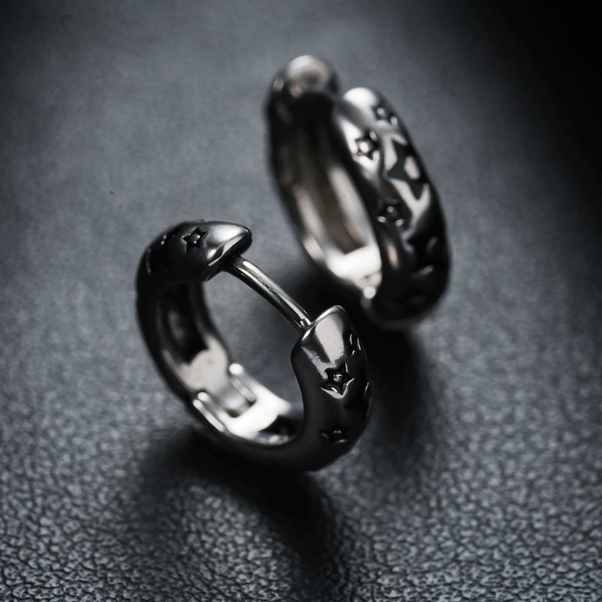 fashionable trend universal anti-allergy retro earrings