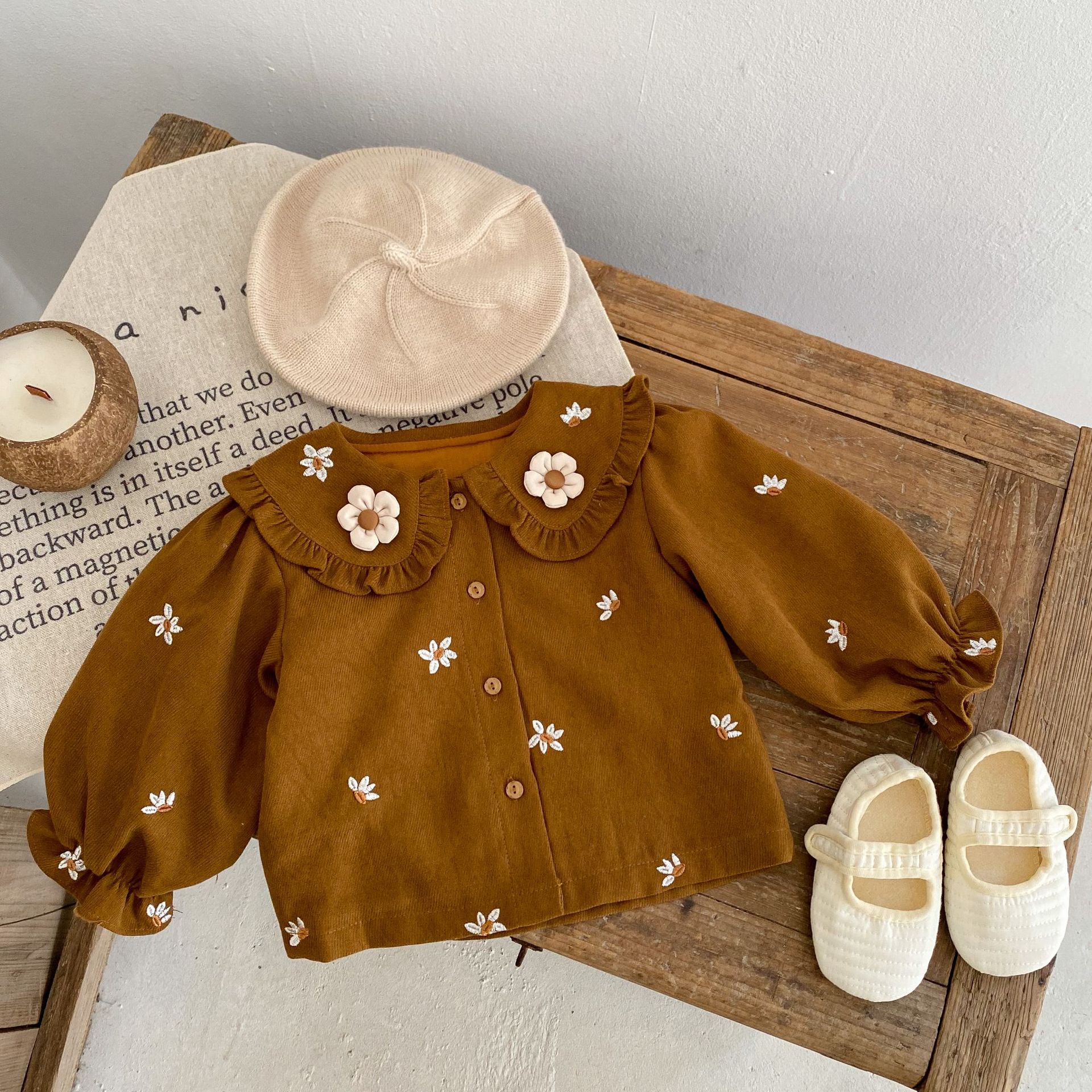 2022 bebé primavera estilo coreano abrigo 0-1 años bebé niña INS estilo occidental muñeca cuello bordado Top bebé camisa