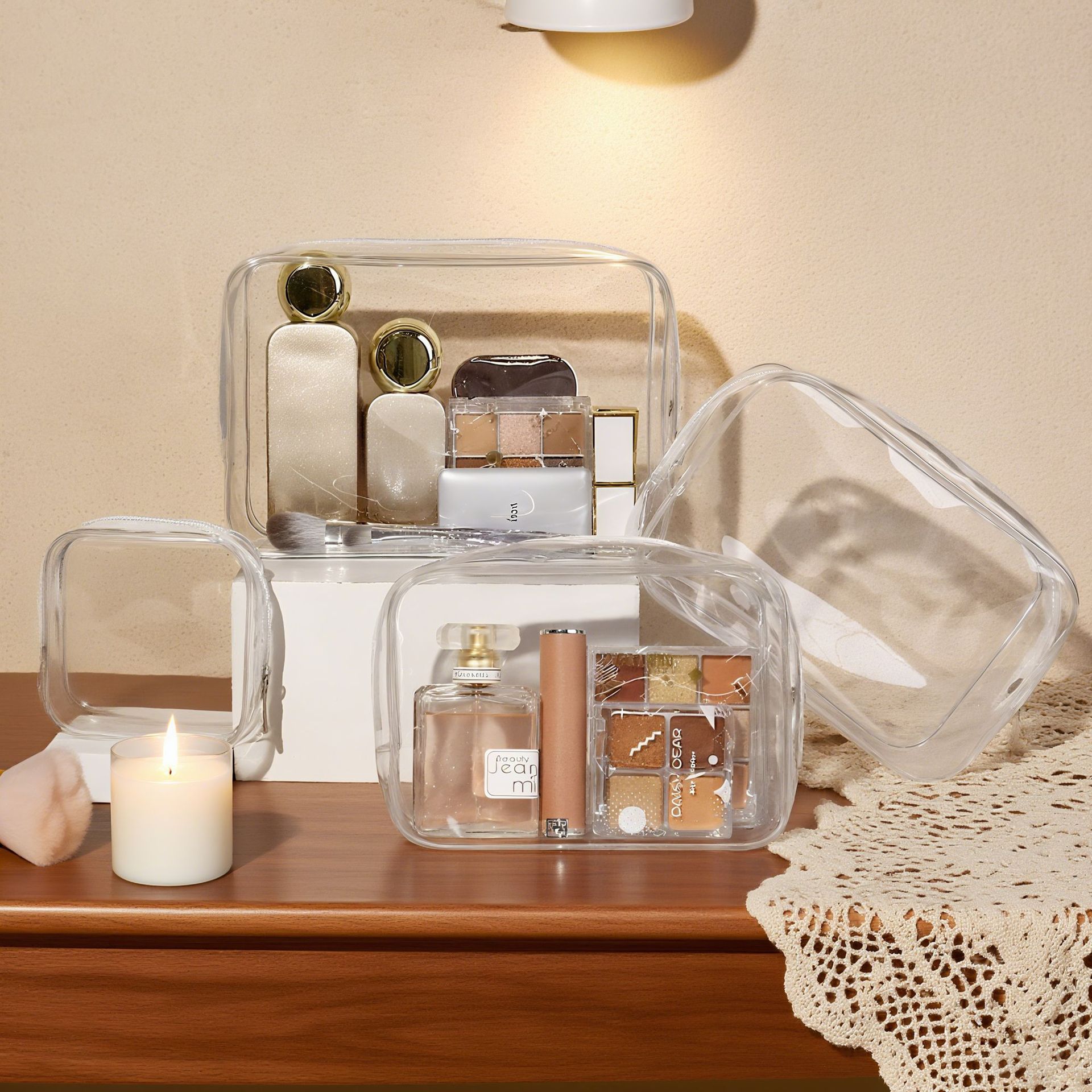 Nueva bolsa de cosméticos transparente de PVC de gran capacidad de alto aspecto al aire libre portátil impermeable bolsa de almacenamiento de lavado de viaje en stock