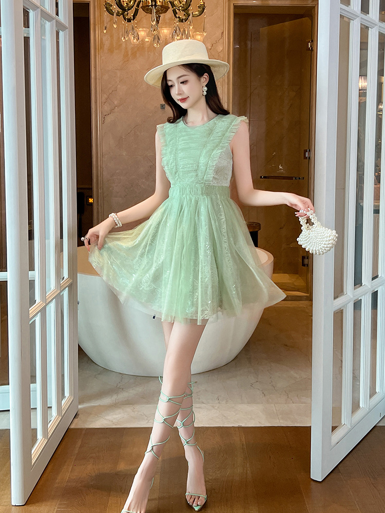 Váy công chúa tay bồng thắt eo dáng suông midi màu xanh táo — Xanh táo