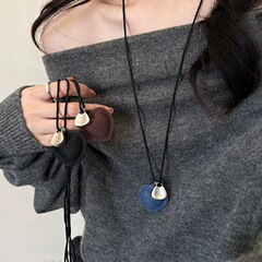 フィーバーと同じスタイルの手作りラブペンダントネックレスレディース編み込み黒ロープウェア装飾アクセサリーロングセーターチェーン