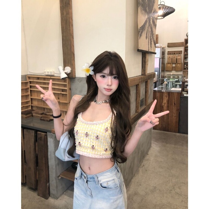 Sweet and Spicy Girl Style Camisole for Women, New Spring/Summer Elegant Short Slim Fit Sleeveless Top Trend