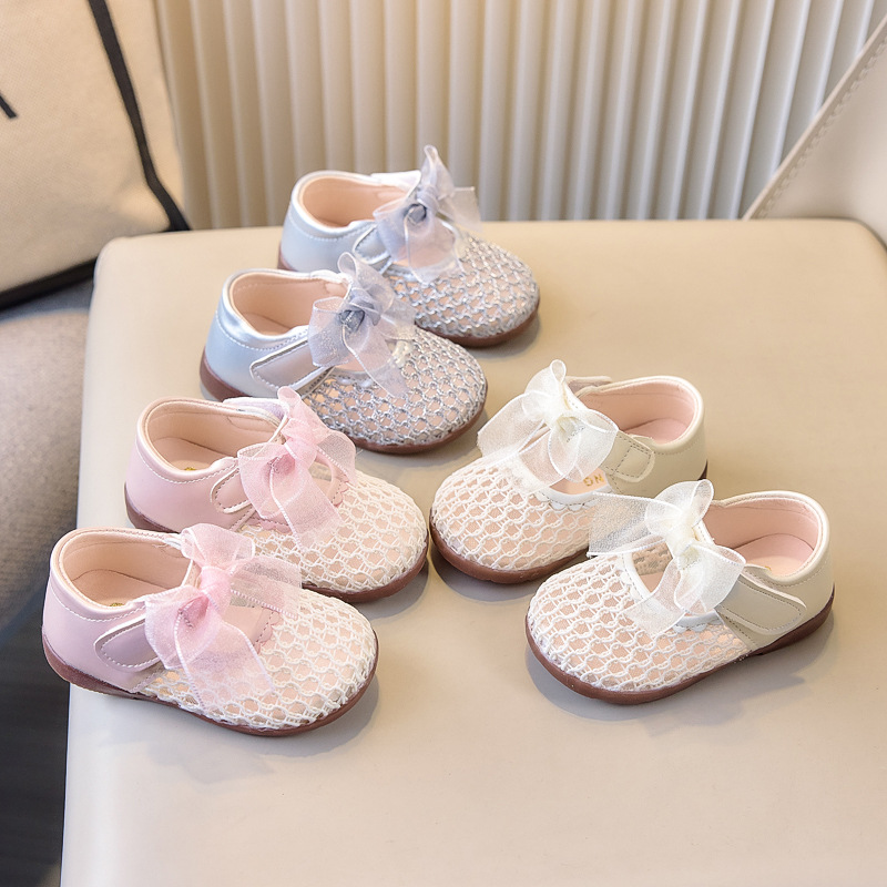 Primavera y verano bebés lindos zapatos de princesa pequeña suela suave zapatos para bebés coreanos arco zapatos de niñas malla transpirable