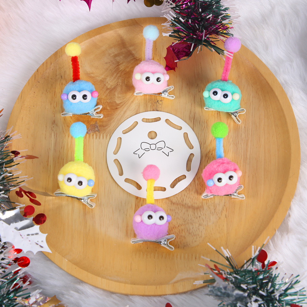 Nuevos niños lindos brocas de pelo de bola de carbón dopamina colorida antena muñeca brocas de pelo extrañas bolas de pelo de ojos grandes