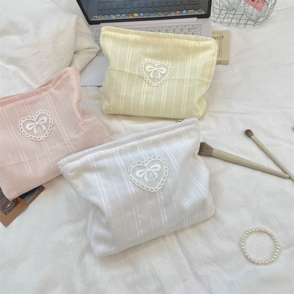 Cute Heart Shape Bow Knot Canvas Square Makeup Bags display picture 10