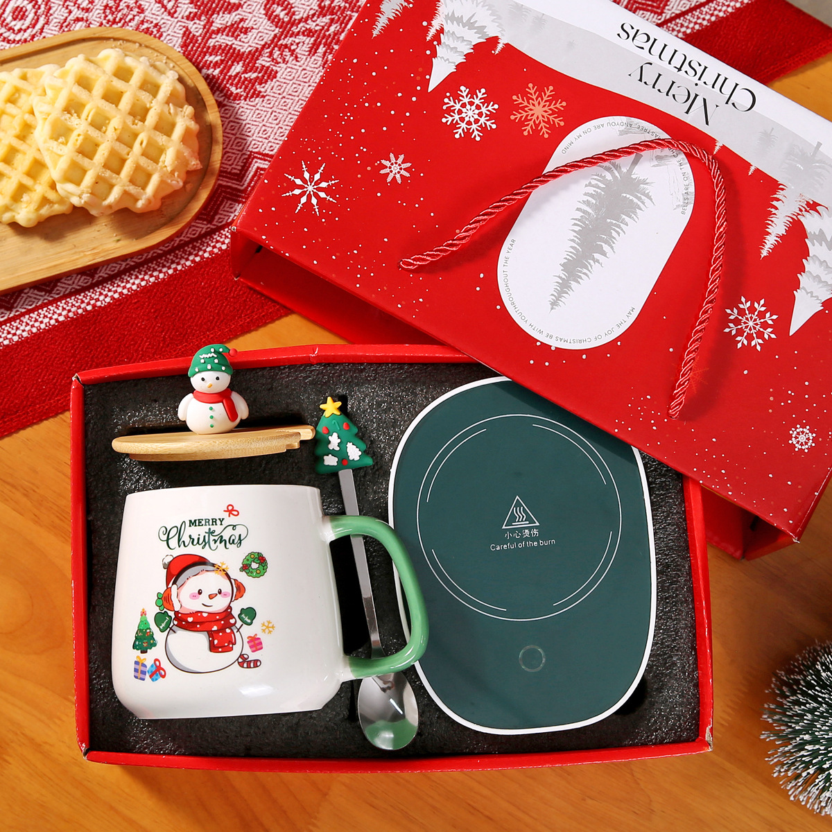 Taza de Navidad transfronteriza temperatura constante taza cálida de 55 grados Taza de cerámica con logotipo impreso Regalo de recuerdo de Santa