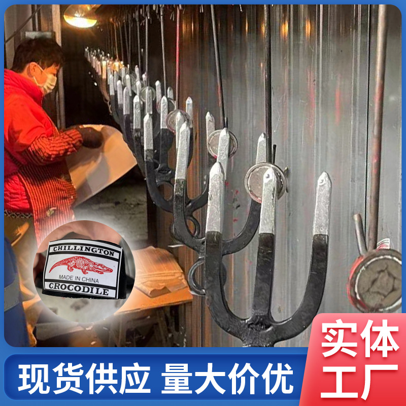 农用松土淬火锄头开荒翻地园林工具三齿叉锄锰钢锻打铁耙锄头批发