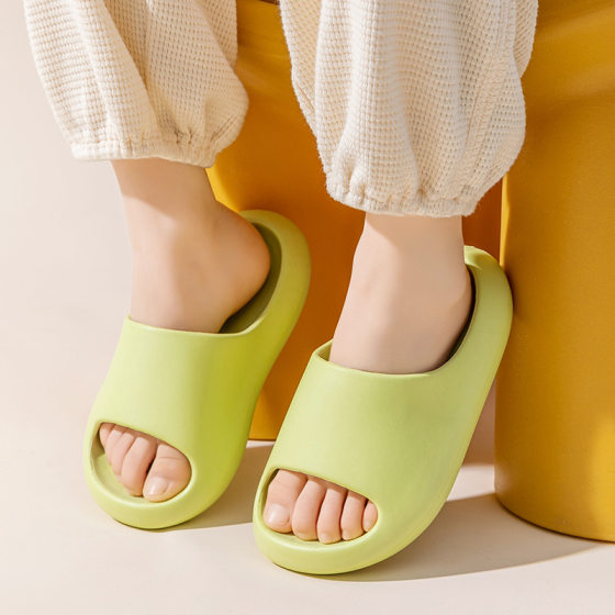 Children's Slippers Summer Boys and Girls Simple Solid Color Home Indoor Bath Non-Slip Sandals and Slippers for Children
