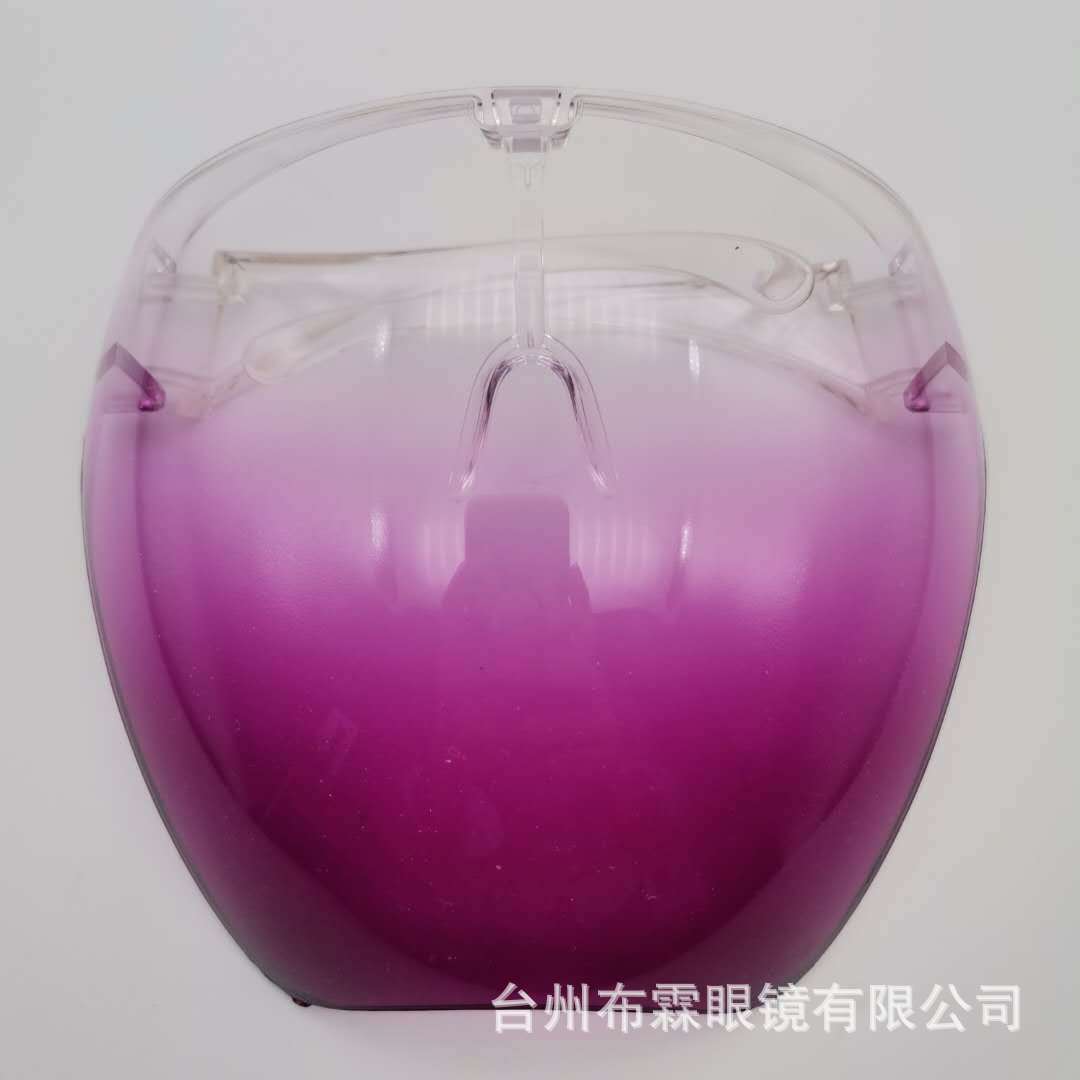 На бело-фиолетовом противотумане