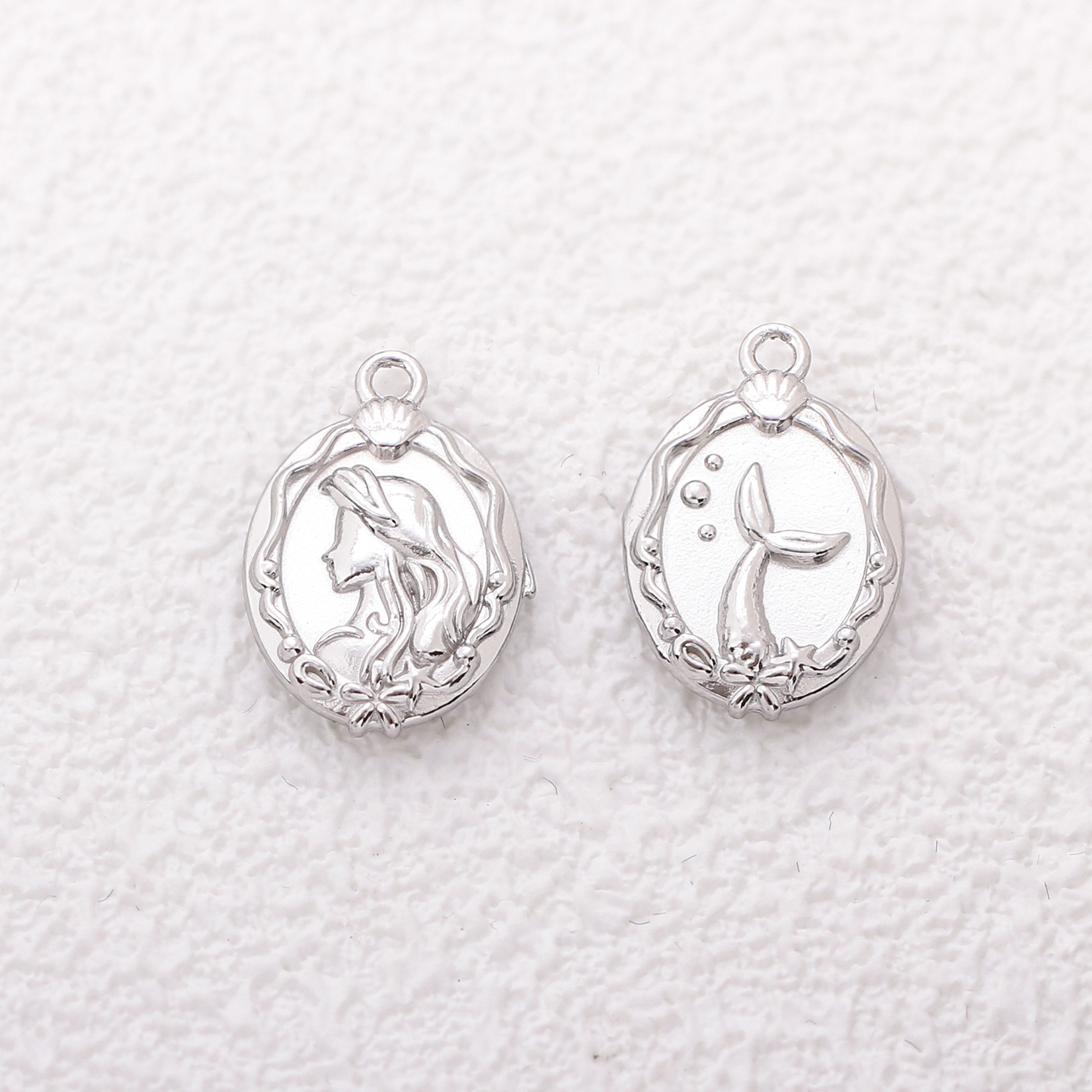 304 Stainless Steel Material 1 Piece 12 * 18mm 304 Stainless Steel 18K Gold Plated Mermaid Pendant
