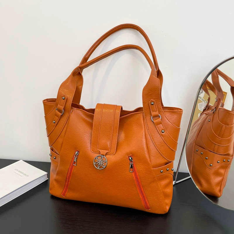 Fashionable handheld capacious high quality underarm bag, western style