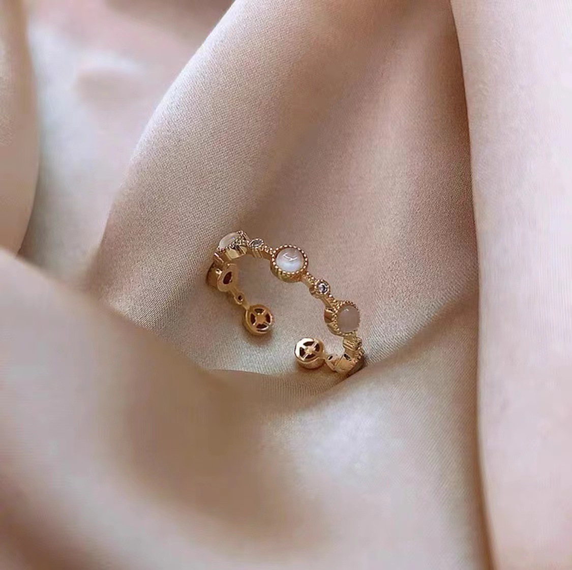 法式輕奢貓眼石戒指時尚百搭高級感縷空素圈開口可調節鑲鋯石指環