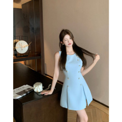 气质名媛小香风无袖连衣裙夏小众设计感双排扣礼服裙子女夏