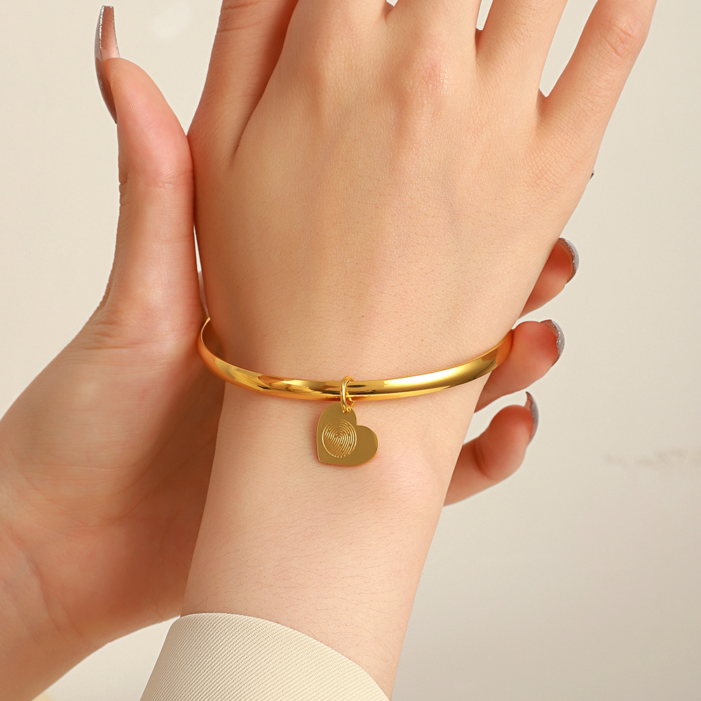 Simple Style Heart Shape Stainless Steel Bangle Plating Stainless Steel Bracelets