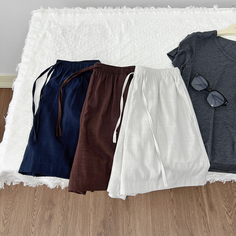 Linen Beach Shorts, Thin and Loose, Plus Size, Elastic Waist with Drawstring, Old Money Style Bermuda Shorts, High-End Breathable Shorts for Women Linen Beach Shorts, Thin and Loose, Plus Size, Elastic Waist with Drawstring, Old Money Style Bermuda Shorts, High-End Breathable Shorts for Women