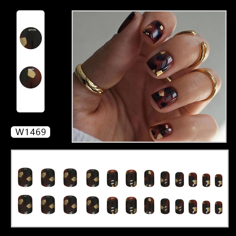 Short European square irregular gold pattern red and black halo dyed Instagram style versatile fake nails nail_voghion.com