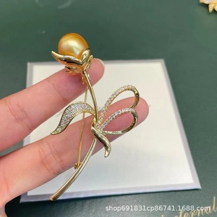 12-13mm natural Nanyang gold pearl corsage has texture and charm, but it is unique enough