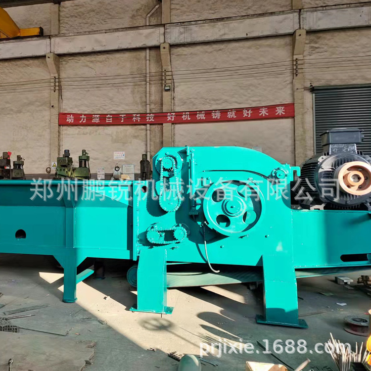 木材可移动式破碎机粉碎均匀处理量大 大型废旧建筑模板破碎机