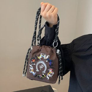 Te traemos nuevas tendencias, bolsos de moda