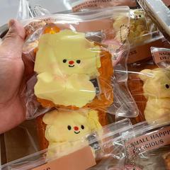 蜜缶熊トースト小紅書と同じ食品級シリカゲルをつまんで泥の手触りがとても柔らかくて安いです。