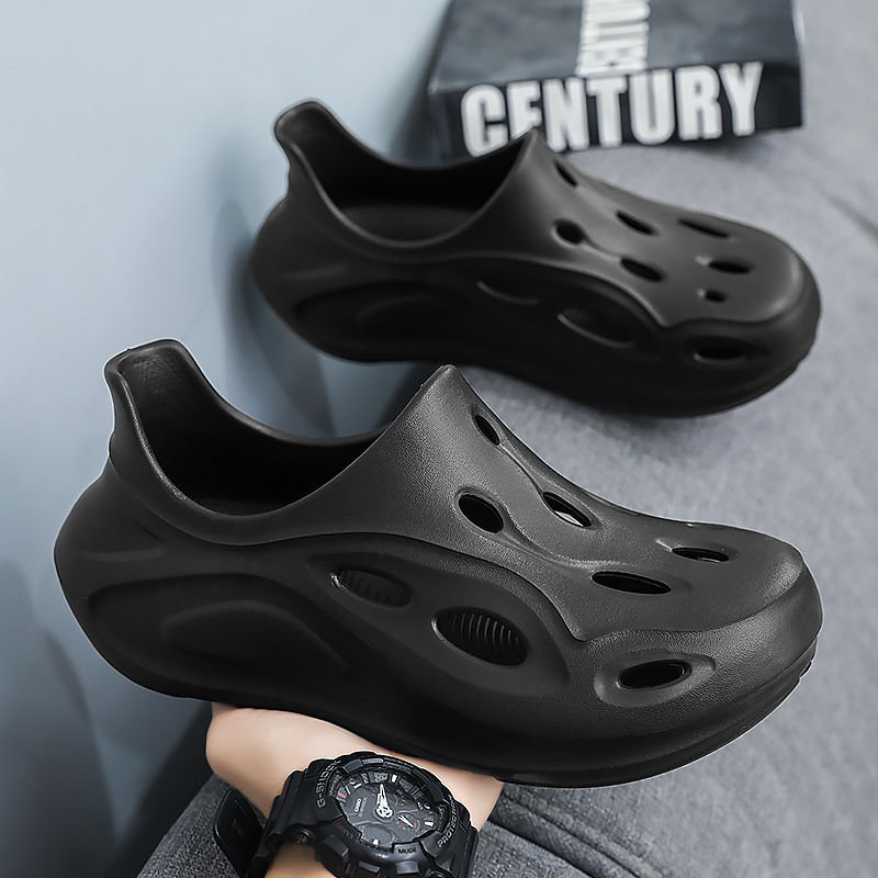 Zapatos de playa para hombre 2025 nuevo primavera y verano para conducir suela transpirable simple moda zapatillas frías