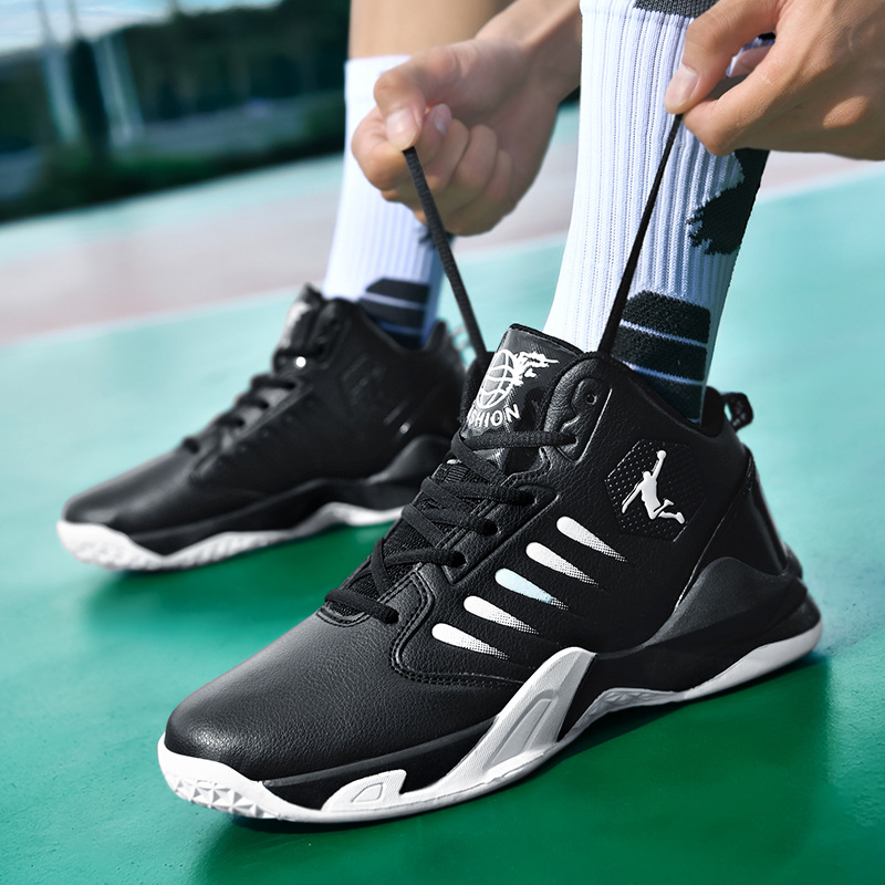 Zapatos de entrenamiento de combate juvenil otoño y invierno nuevos zapatos de baloncesto de tendencia de zapatos deportivos de suela gruesa para estudiantes de varones coreanos