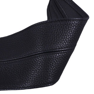 Retro brace with bow