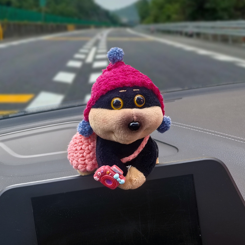 Adornos de coche Pantalla de control central de coche Pantalla de fiesta Decoración de pantalla de abeja Muñeca de perro Muñeca de coche Lindo