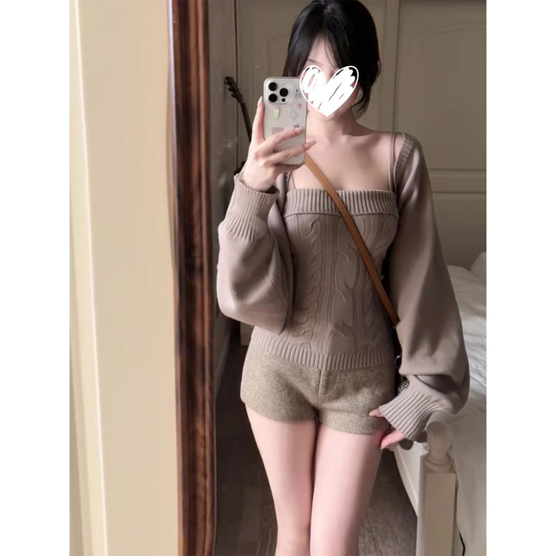 Korean-Style Knitted Long-Sleeved Cardigan with Camisole Underneath, Women's Autumn and Winter New Style, Gentle and Soft Top Two-Piece Set