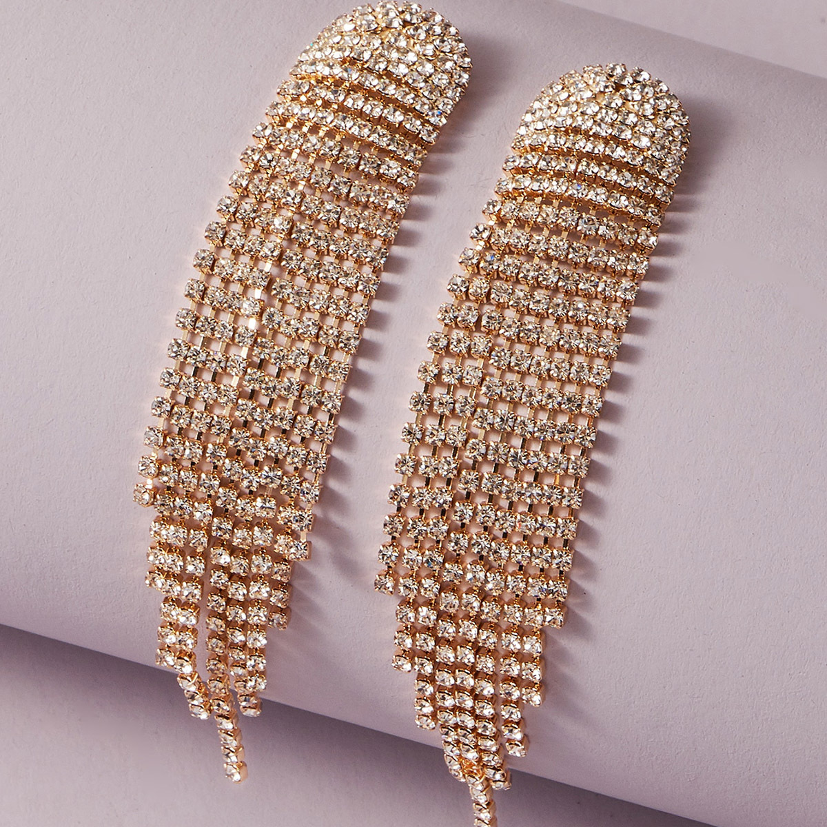 Pendientes de botón con circonita y perla para mujer elegantes_voghion.com