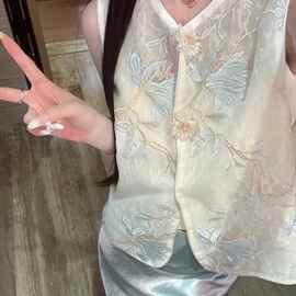 新中式蓝风铃欧根纱刺绣马甲女2026夏季新款个性显瘦百搭背心上衣