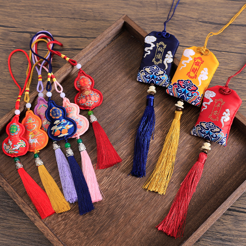 [2026 Año Nuevo] decoración de Año Nuevo calabaza fresa colgante bolso de incienso de estilo antiguo lanterna de Año Nuevo flor de bendición colgante material de arte floral