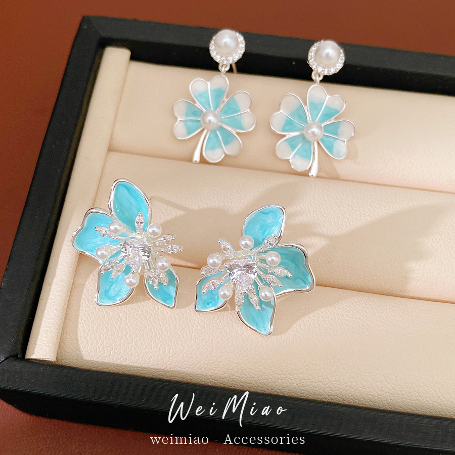 Aguja de plata zircon goteo de aceite hierba afortunada flores azules perlas pendientes de perlas temperamento dulce pendientes de lujo ligero de alta calidad pendientes image 1