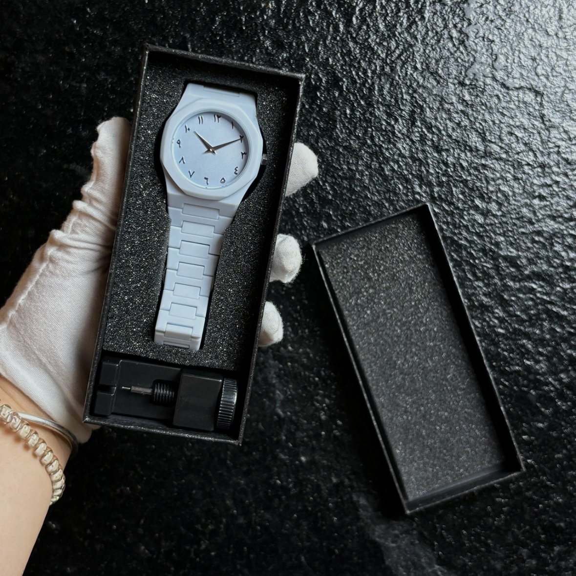 1158-21 domestic movement battery double snap button