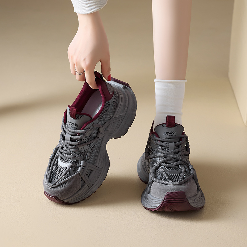 Zapatos grises de la antigua león para las mujeres 2025, nuevos zapatos casuales de verano, zapatos deportivos de montaña con suela pequeña