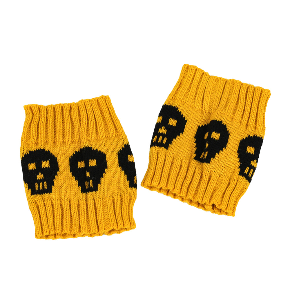 Winter, Autumn Season Halloween Basic Women's Color Block Skull Polyacrylonitrile Fiber Jacquard Crew Socks A Pair