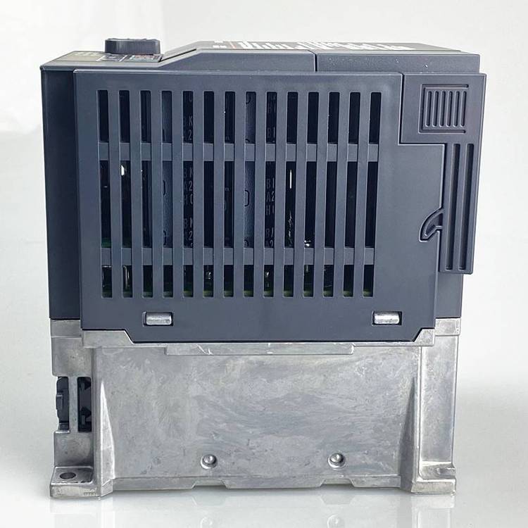 FR-E840三菱变频器FR-A840-5.5 0.4 0.75 2.2 3.7 5.5 7.