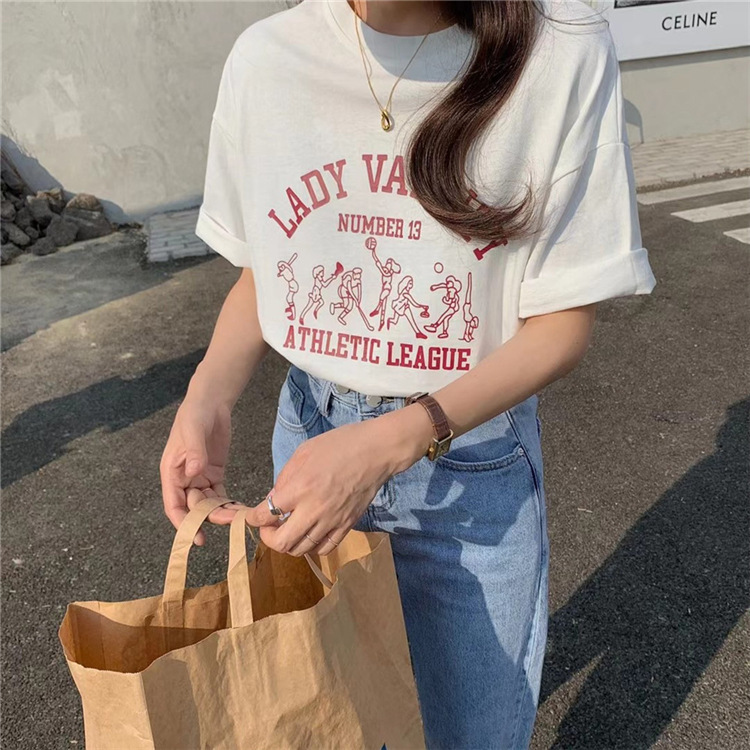빨간 스포츠 소녀