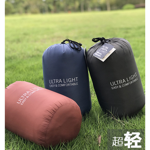 Multifunctional ultra-light blanket, warm feather velvet, portable stowable travel blanket, air-conditioning blanket, office lunch blanket