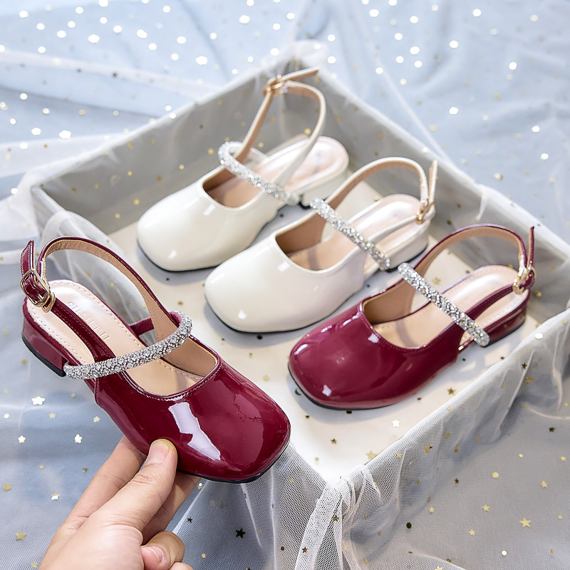 2026 New Stylish and Fashionable Low-Heeled Doll Shoes, Small Leather Shoes for Older Children, Small High-Heeled Shoes for Stage Shows, Children's Shoes 2026 New Stylish and Fashionable Low-Heeled Doll Shoes, Small Leather Shoes for Older Children, Small High-Heeled Shoes for Stage Shows, Children's Shoes