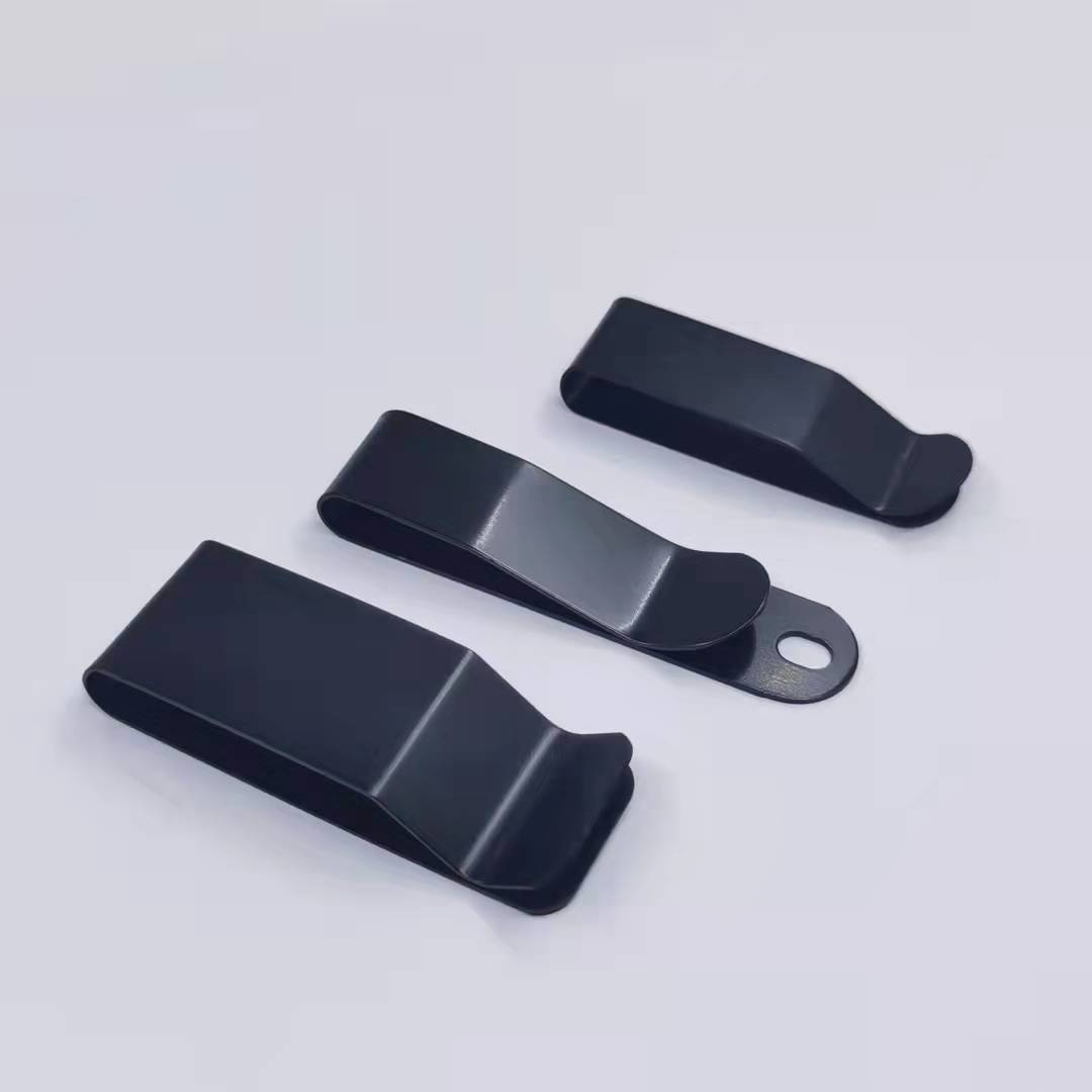 Directamente del fabricante: cinturones de gran venta, cinturones para la cintura, varios tipos de bolsos, estuches de cuero, clips para mochilas, equipaje, mochilas escolares, clips metálicos y accesorios.